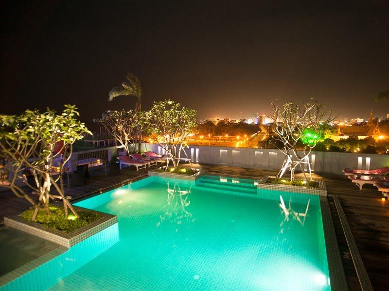 The Frangipani Royal Palace Hotel Phnom Penh Exterior photo