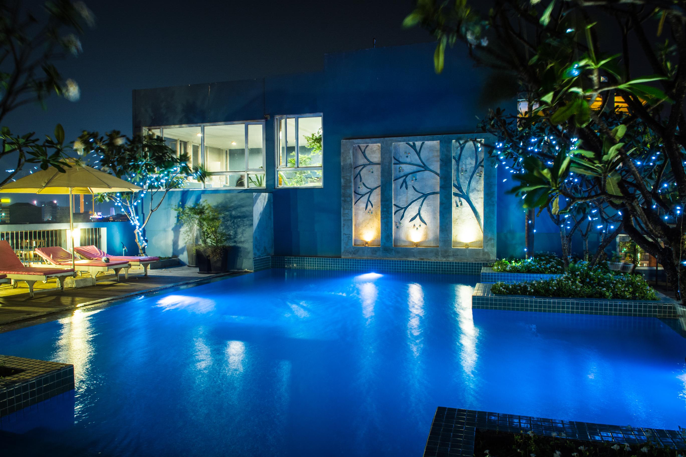 The Frangipani Royal Palace Hotel Phnom Penh Exterior photo