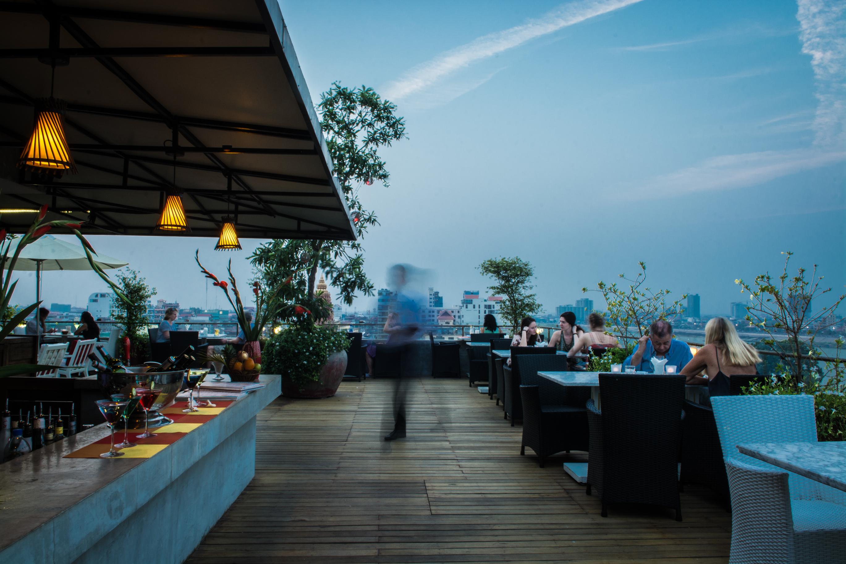 The Frangipani Royal Palace Hotel Phnom Penh Exterior photo