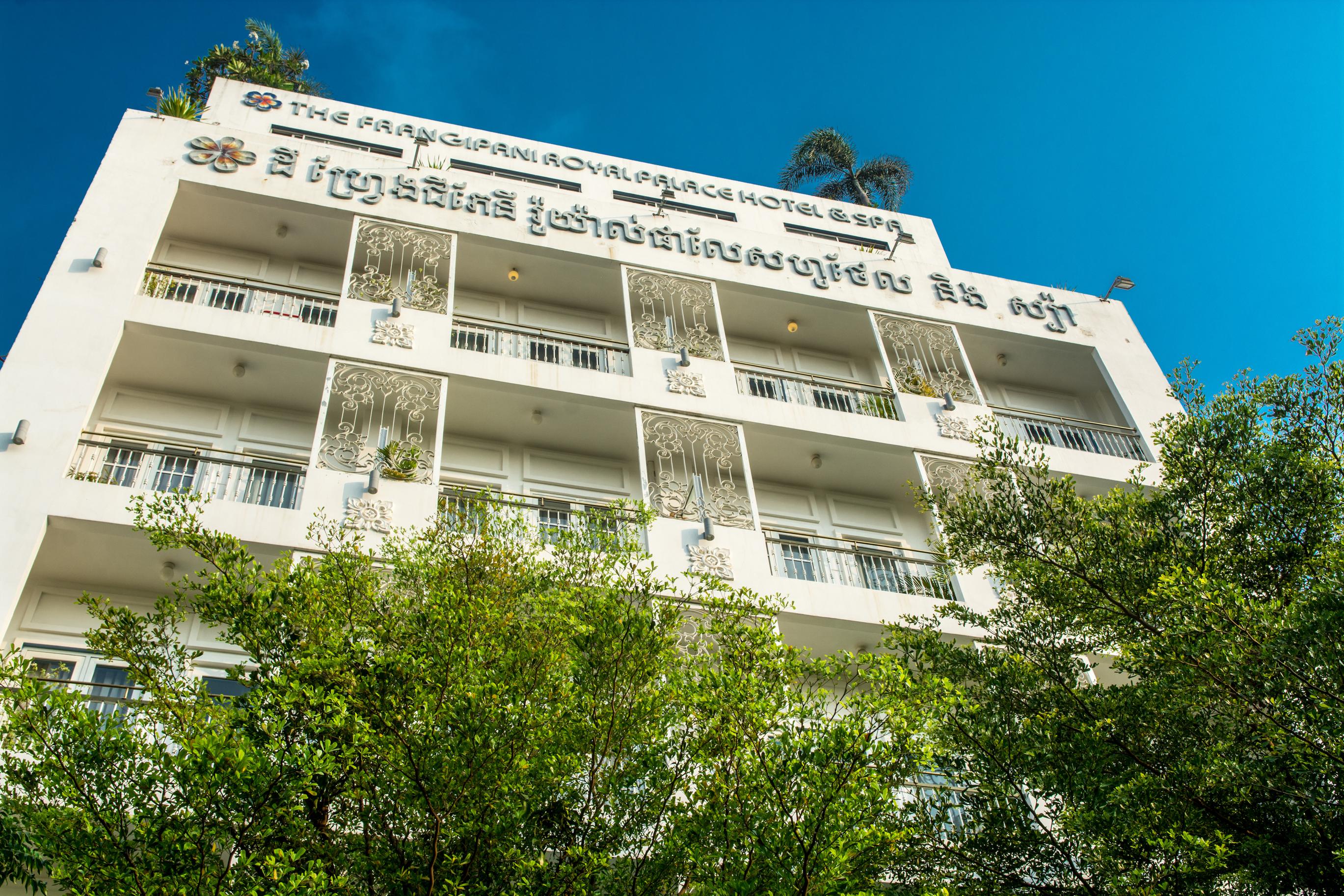 The Frangipani Royal Palace Hotel Phnom Penh Exterior photo