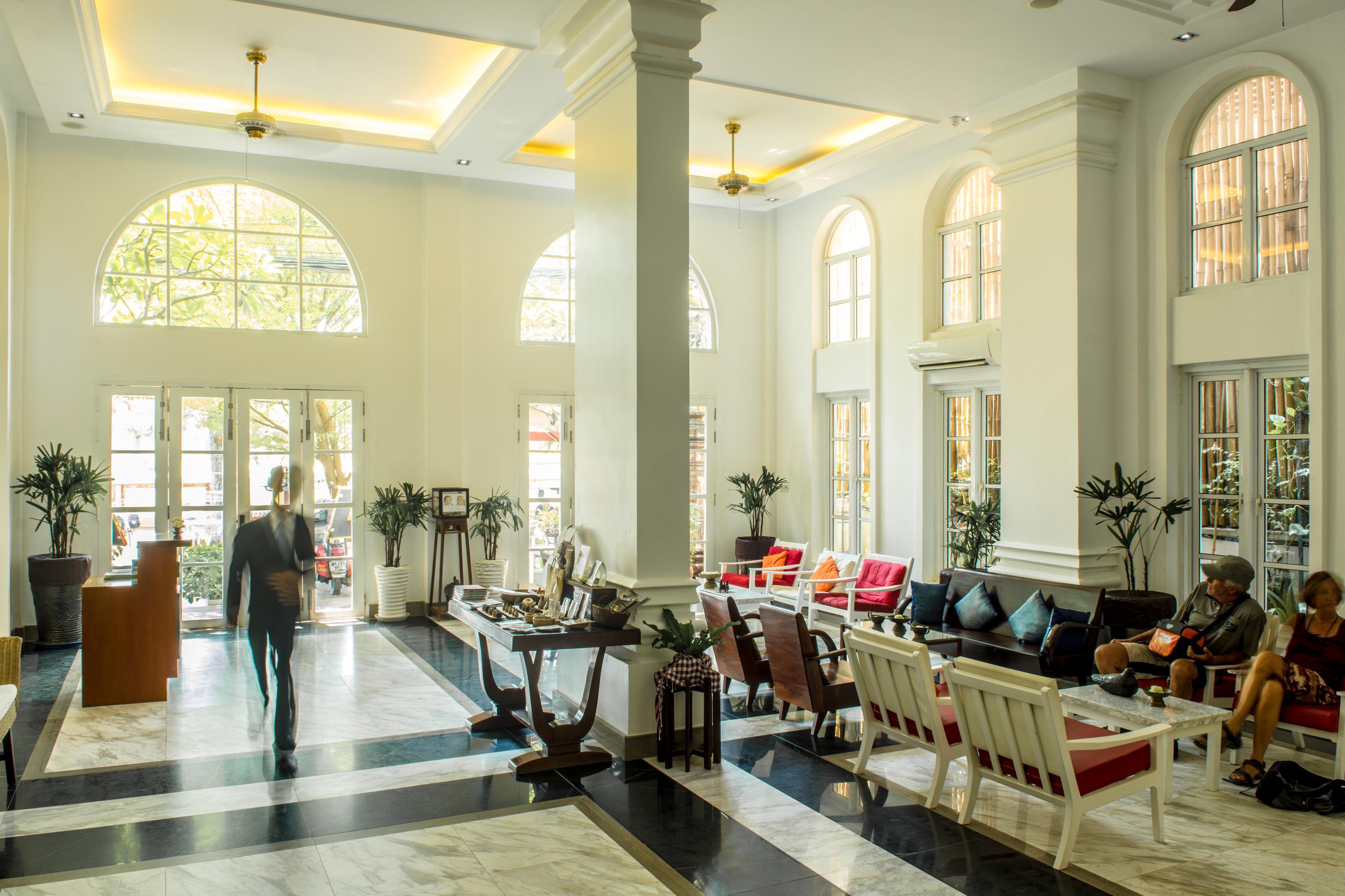 The Frangipani Royal Palace Hotel Phnom Penh Exterior photo