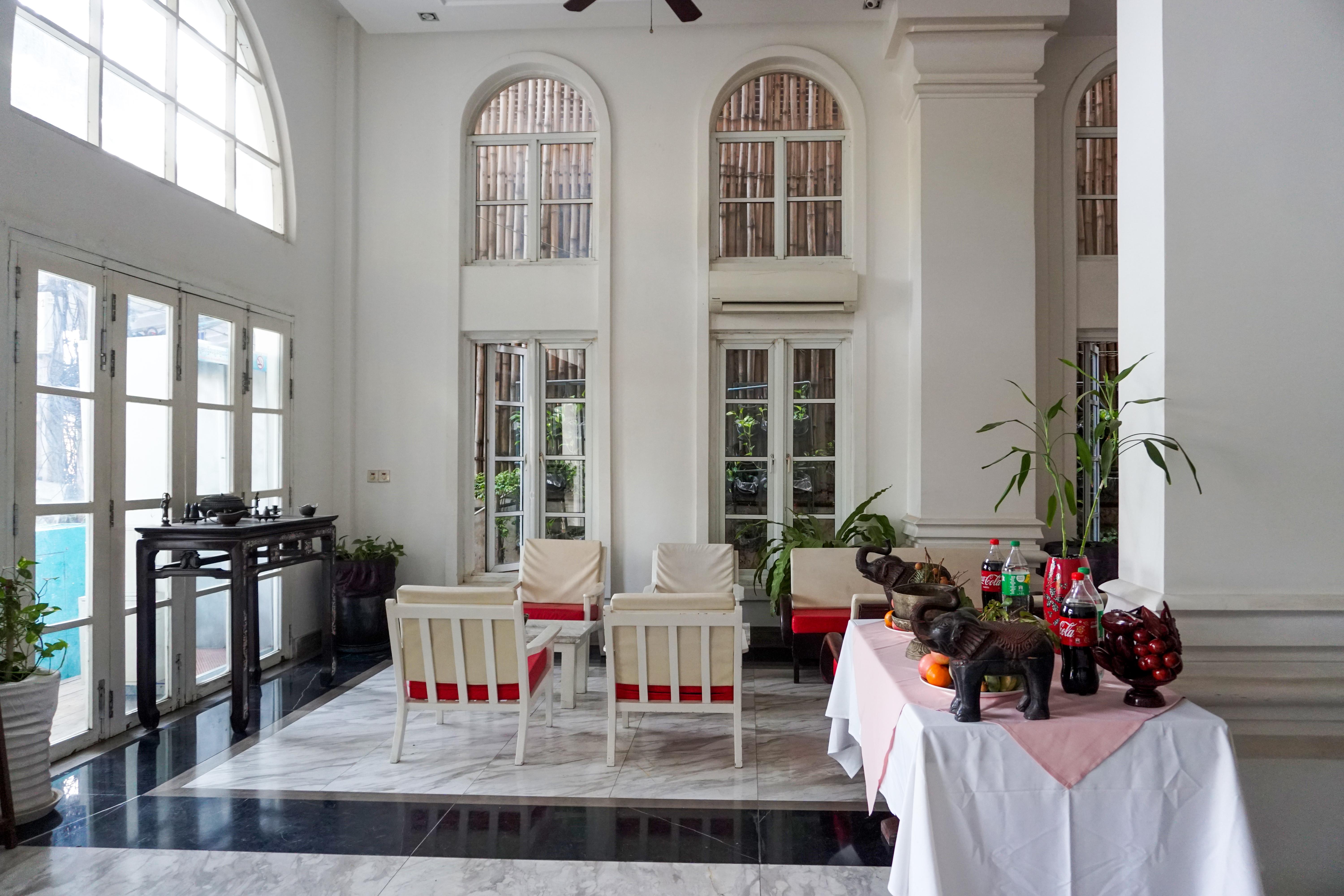 The Frangipani Royal Palace Hotel Phnom Penh Exterior photo